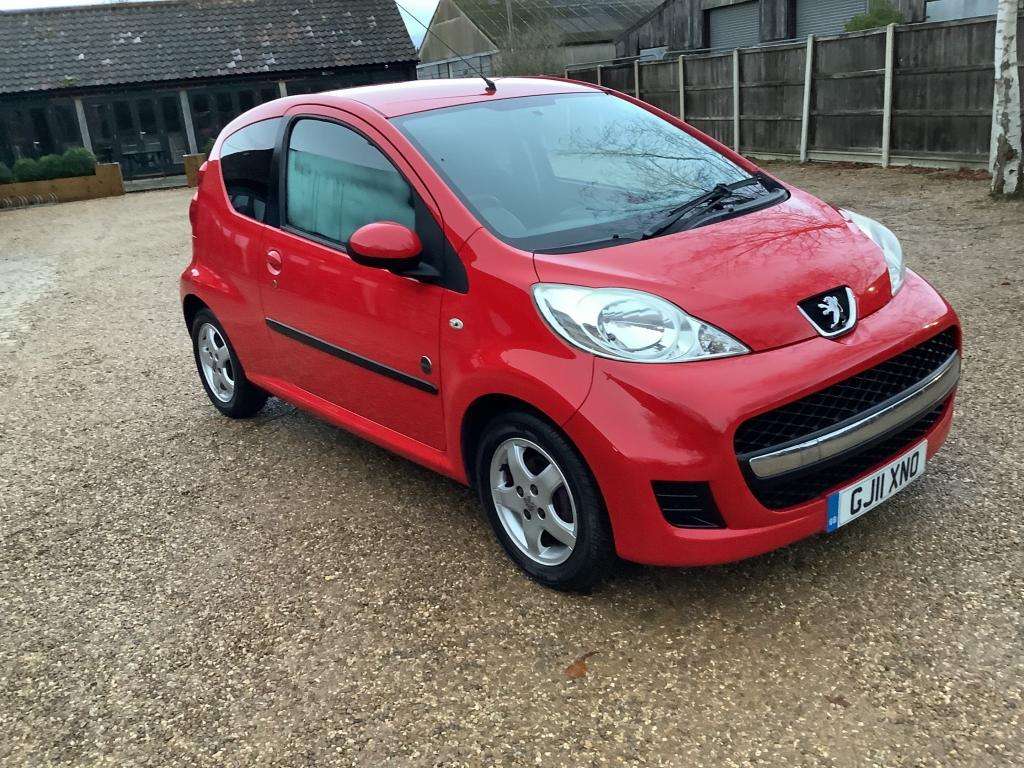 2011 PEUGEOT 107 2011 PEUGEOT 107