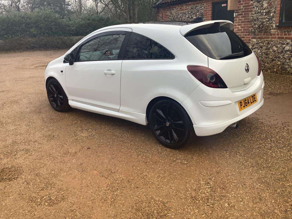 A 2015 VAUXHALL CORSA LIMITED EDITION A 2015 VAUXHALL CORSA LIMITED EDITION