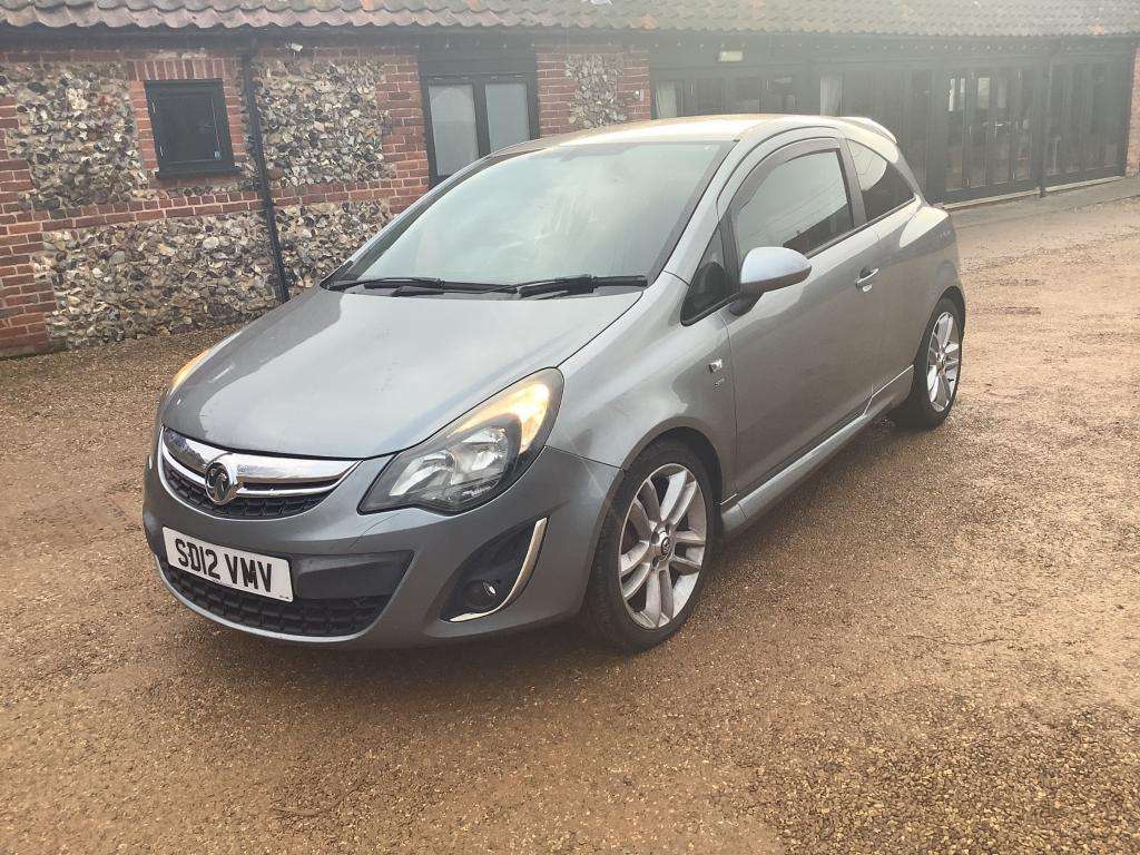 A 2012 VAUXHALL CORSA Sri A 2012 VAUXHALL CORSA Sri