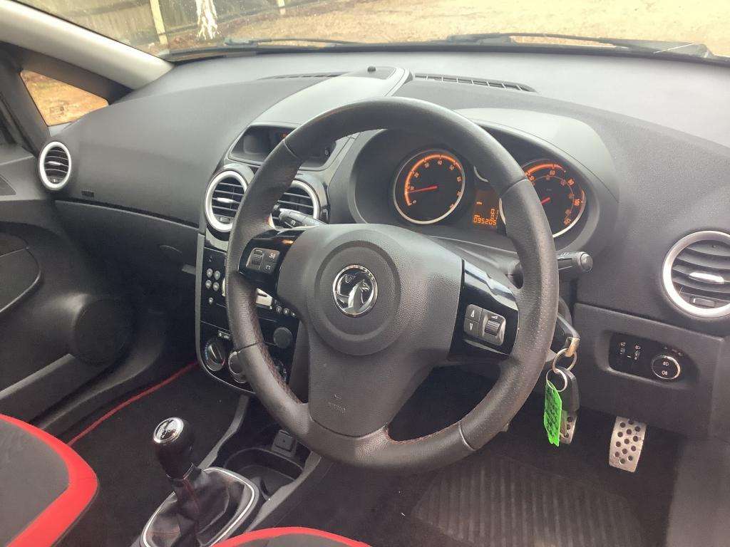 A 2012 VAUXHALL CORSA Sri A 2012 VAUXHALL CORSA Sri