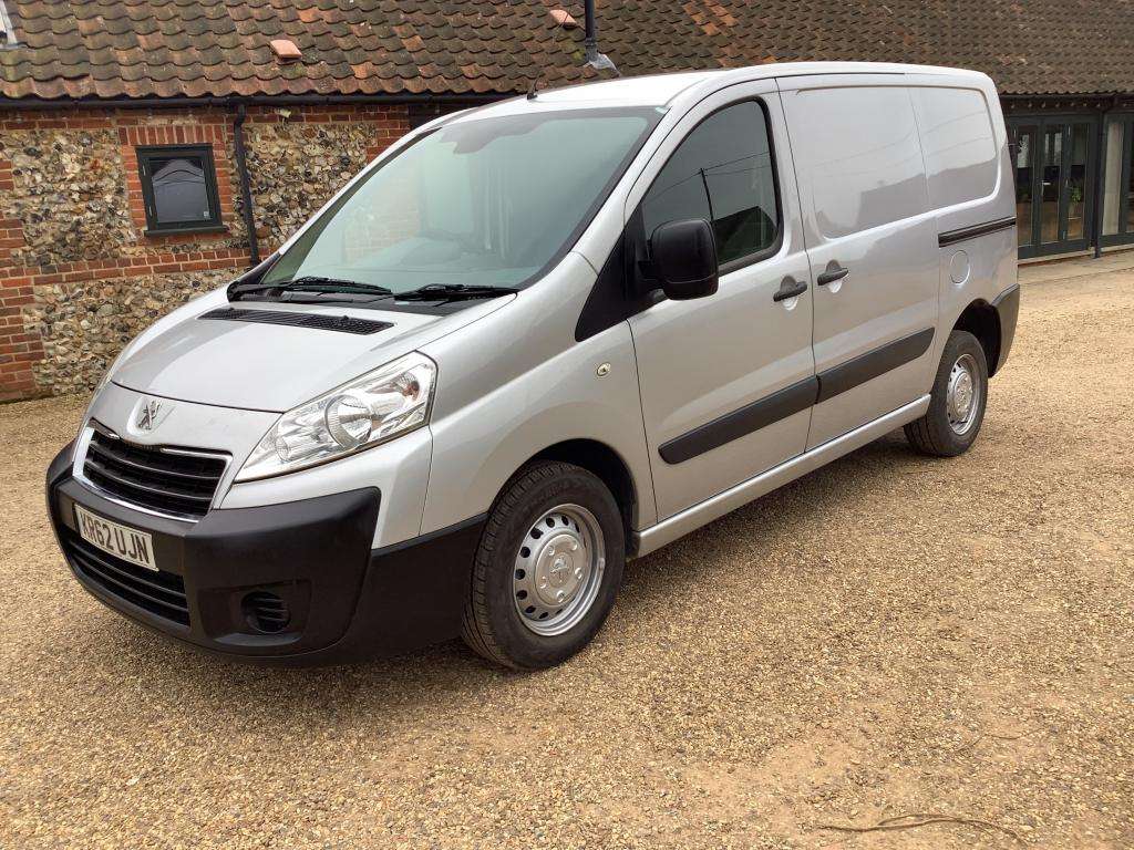 A 2013 PEUGEOT EXPERT HDI 1000 L1H1 PROFESSIONAL P/V A 2013 PEUGEOT EXPERT HDI 1000 L1H1 PROFESSIONAL P/V