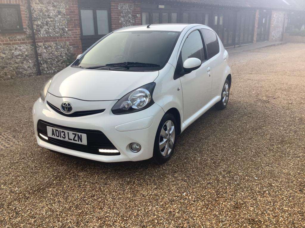 A 2013 TOYOTA AYGO Vvt-i Fire Ac A 2013 TOYOTA AYGO Vvt-i Fire Ac