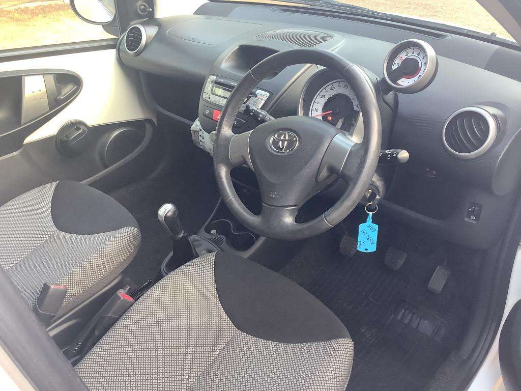 2013 TOYOTA AYGO 2013 TOYOTA AYGO
