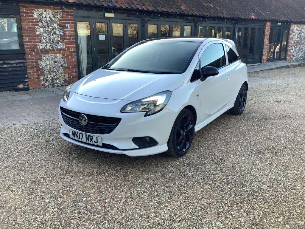 A 2017 VAUXHALL CORSA Limited Edition S/s A 2017 VAUXHALL CORSA Limited Edition S/s