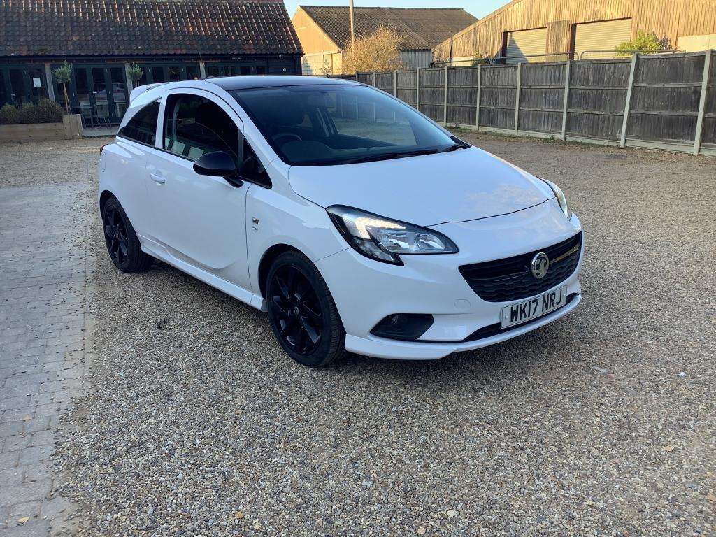 A 2017 VAUXHALL CORSA Limited Edition S/s A 2017 VAUXHALL CORSA Limited Edition S/s