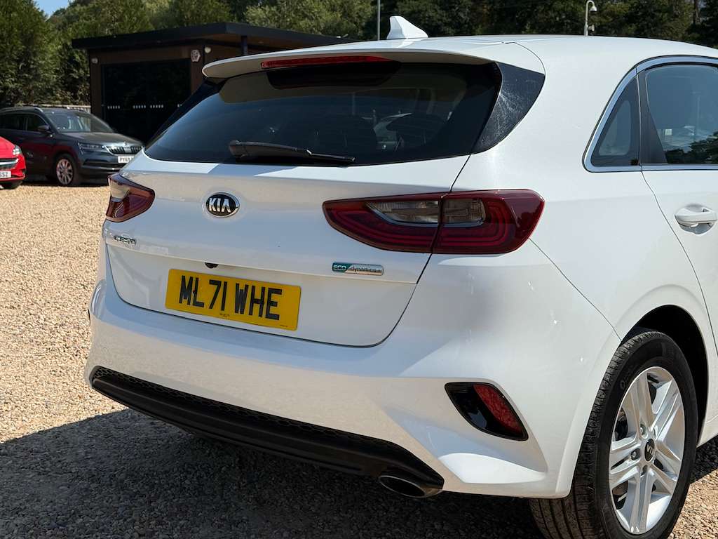 2021 KIA CEED 2021 KIA CEED