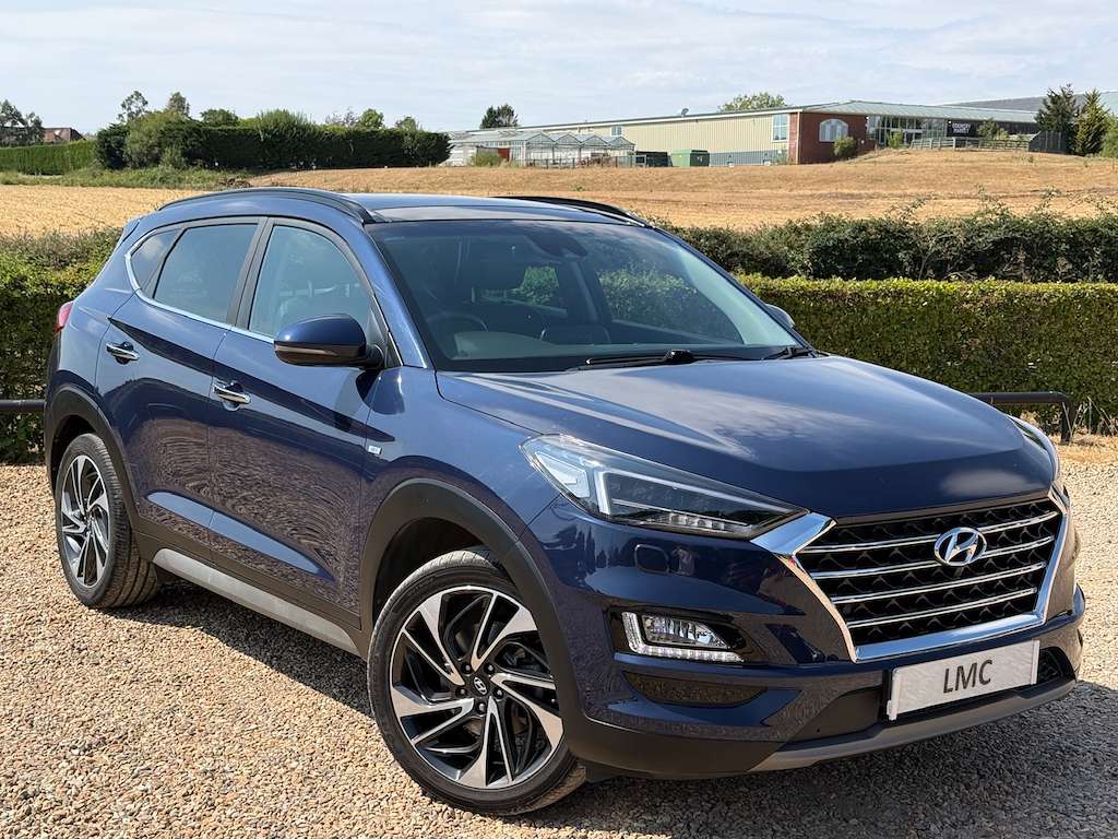 A 2019 HYUNDAI TUCSON 1.6 CRDi MHEV Premium SE SUV 5dr Diesel Hybrid DCT A 2019 HYUNDAI TUCSON 1.6 CRDi MHEV Premium SE SUV 5dr Diesel Hybrid DCT