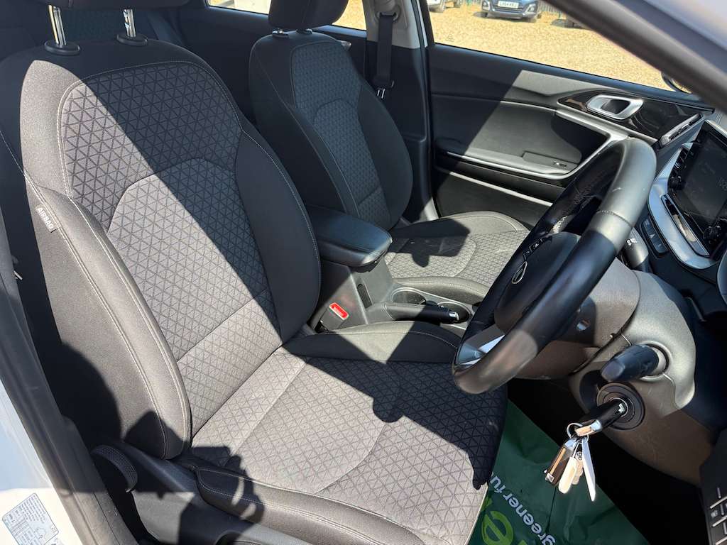 2021 KIA CEED 2021 KIA CEED