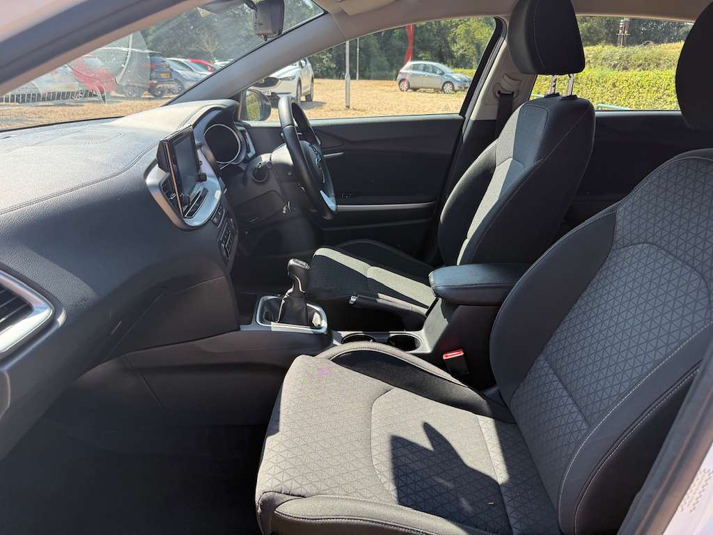 2021 KIA CEED 2021 KIA CEED