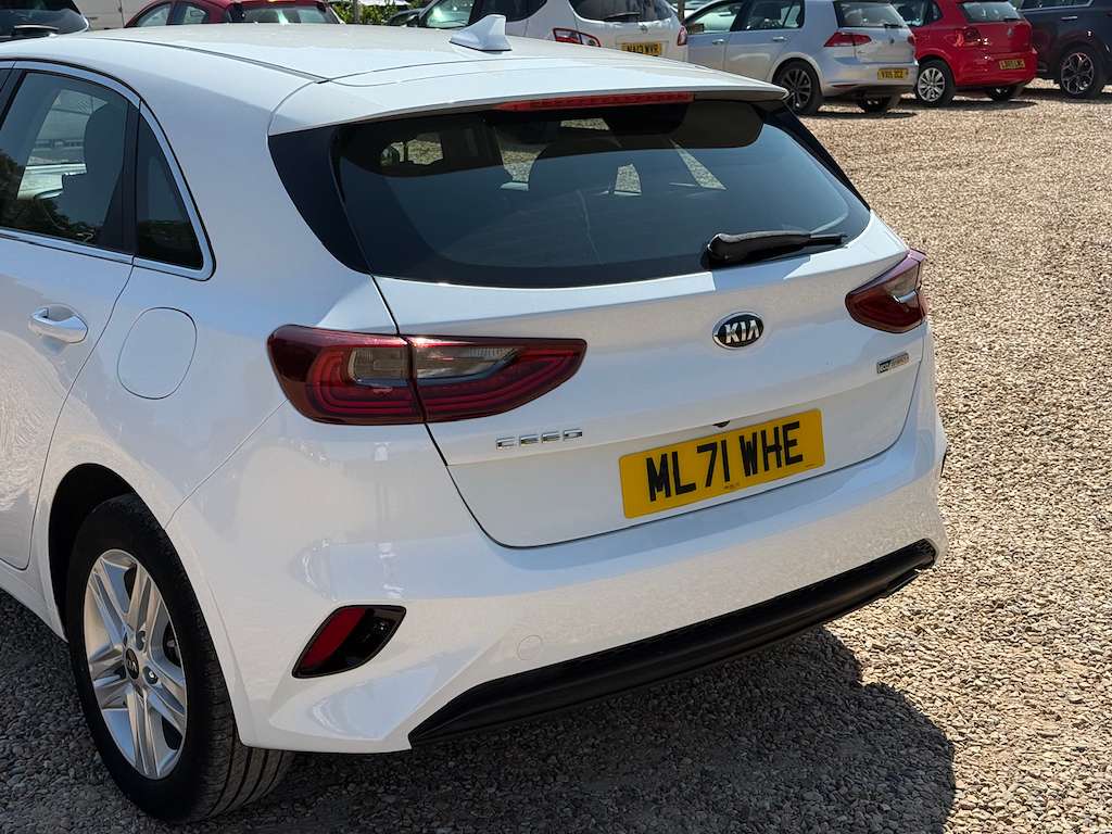 2021 KIA CEED 2021 KIA CEED