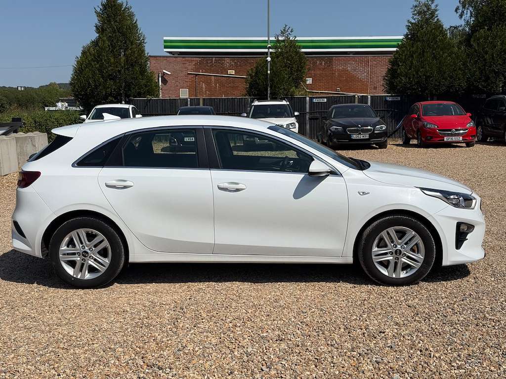 2021 KIA CEED 2021 KIA CEED