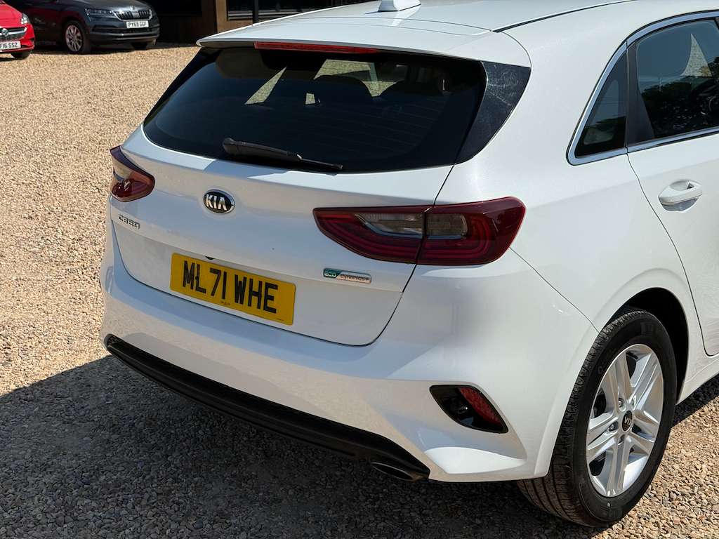 2021 KIA CEED 2021 KIA CEED