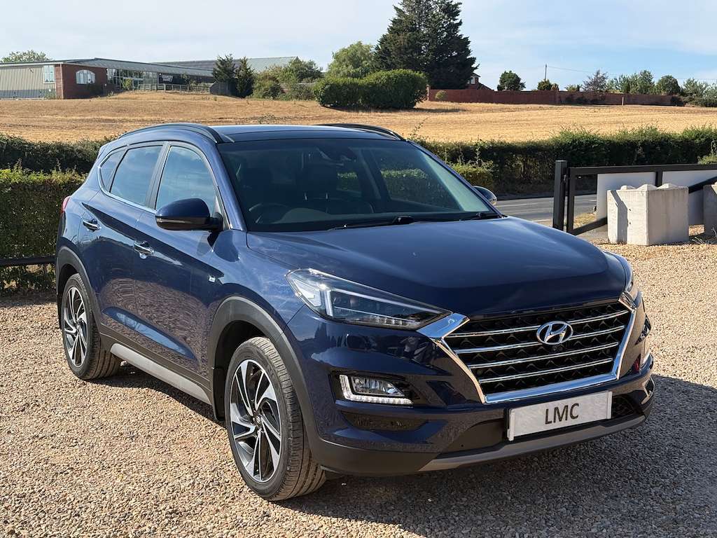 A 2019 HYUNDAI TUCSON 1.6 CRDi MHEV Premium SE SUV 5dr Diesel Hybrid DCT A 2019 HYUNDAI TUCSON 1.6 CRDi MHEV Premium SE SUV 5dr Diesel Hybrid DCT