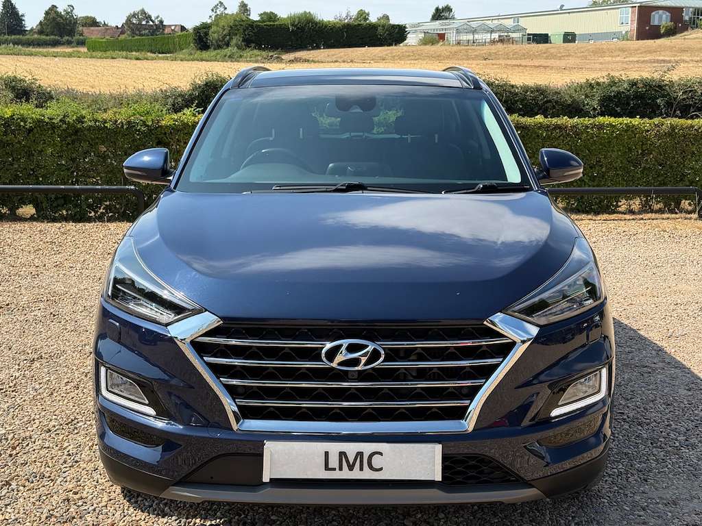 A 2019 HYUNDAI TUCSON 1.6 CRDi MHEV Premium SE SUV 5dr Diesel Hybrid DCT A 2019 HYUNDAI TUCSON 1.6 CRDi MHEV Premium SE SUV 5dr Diesel Hybrid DCT