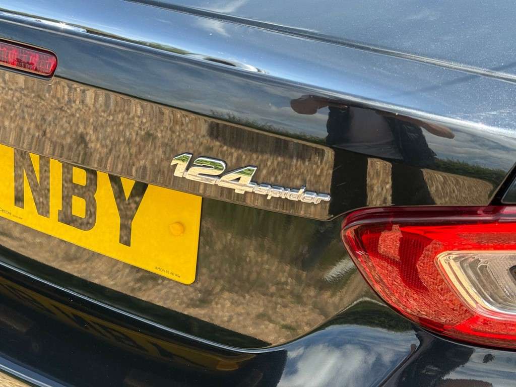 2018 FIAT 124 SPIDER 2018 FIAT 124 SPIDER