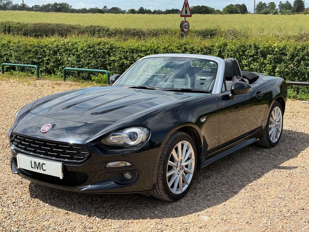 2018 FIAT 124 SPIDER 2018 FIAT 124 SPIDER