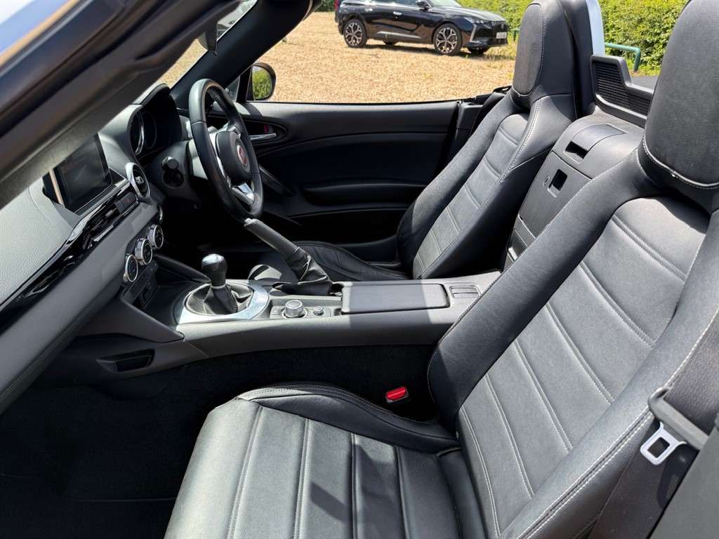 2018 FIAT 124 SPIDER 2018 FIAT 124 SPIDER