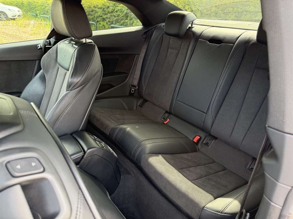 2018 AUDI A5 2018 AUDI A5