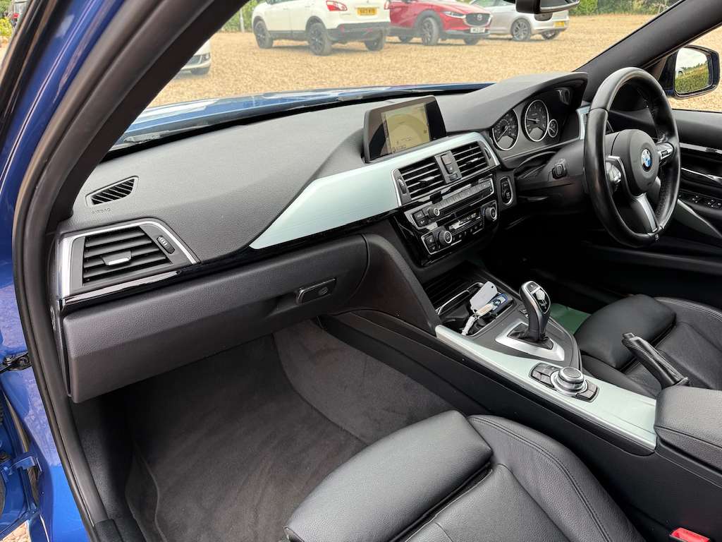2016 BMW 320D 2016 BMW 320D