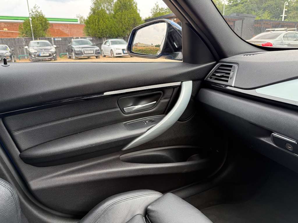 2016 BMW 320D 2016 BMW 320D