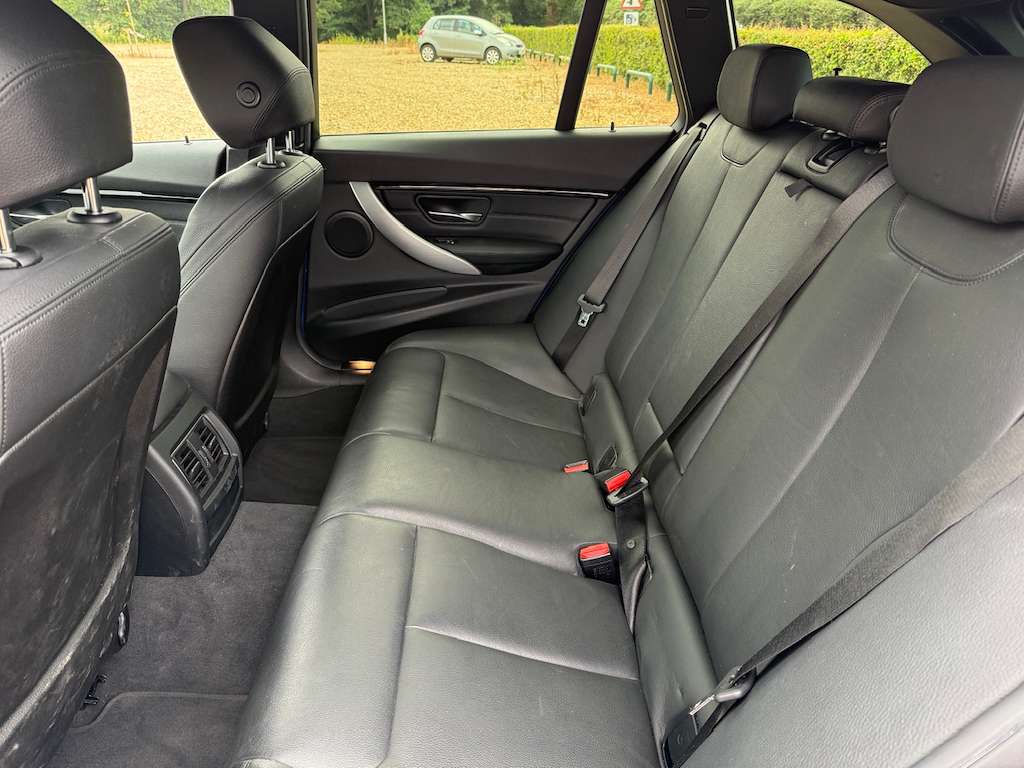 2016 BMW 320D 2016 BMW 320D