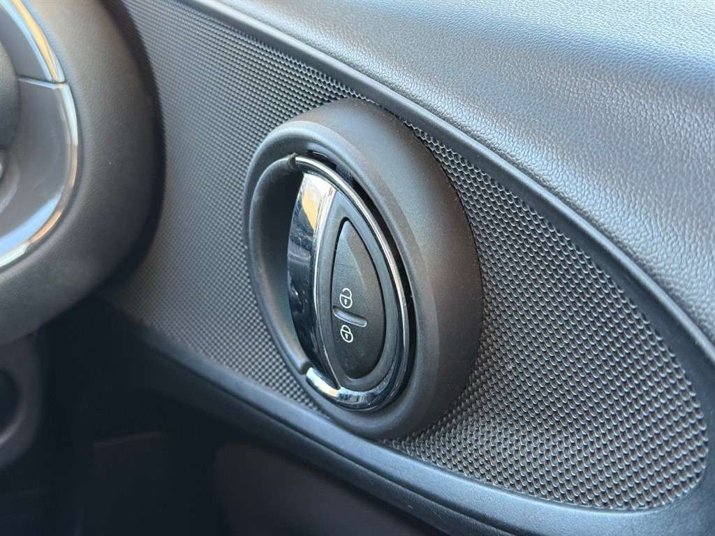 2019 MINI CLUBMAN 2019 MINI CLUBMAN
