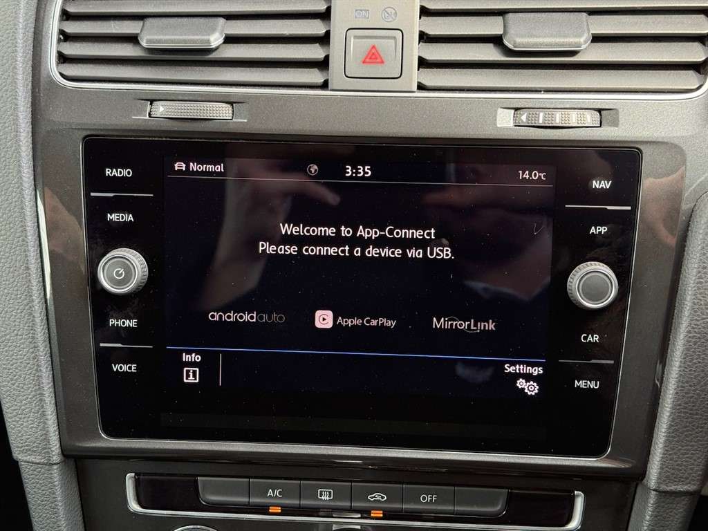 2018 VOLKSWAGEN GOLF 2018 VOLKSWAGEN GOLF