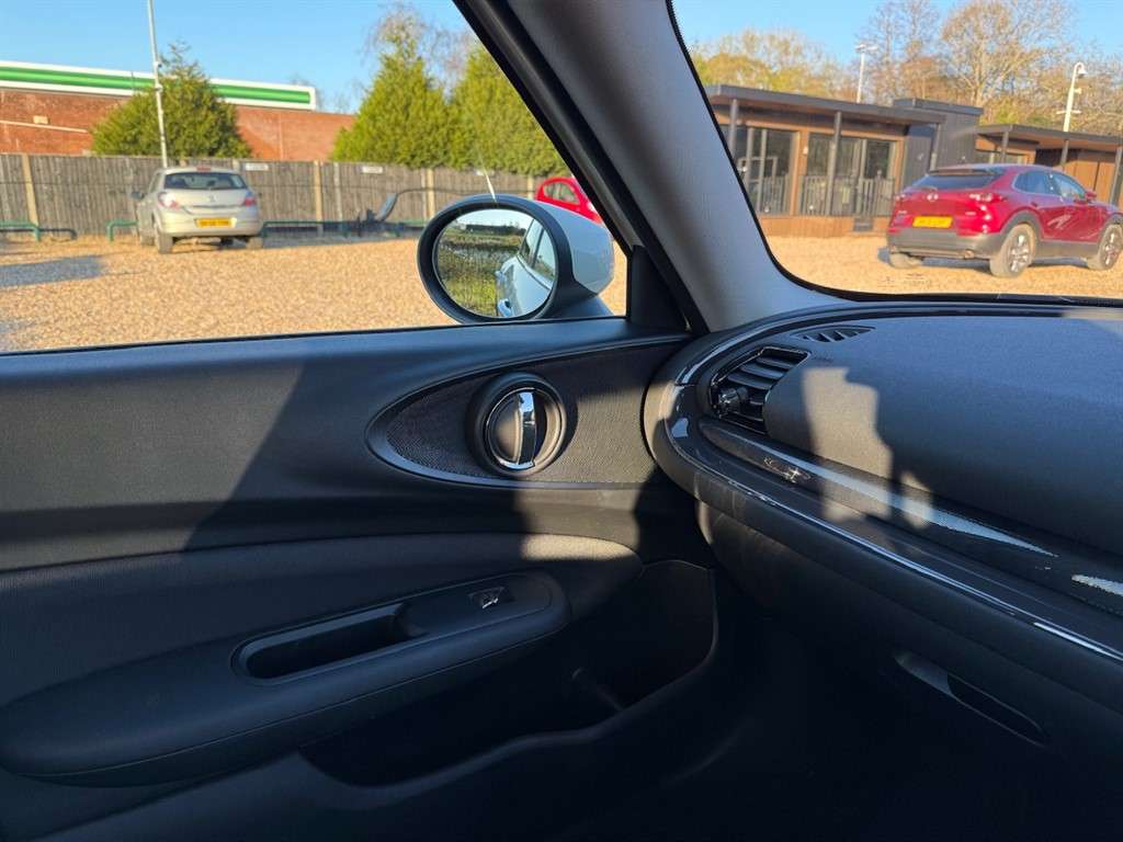 2019 MINI CLUBMAN 2019 MINI CLUBMAN