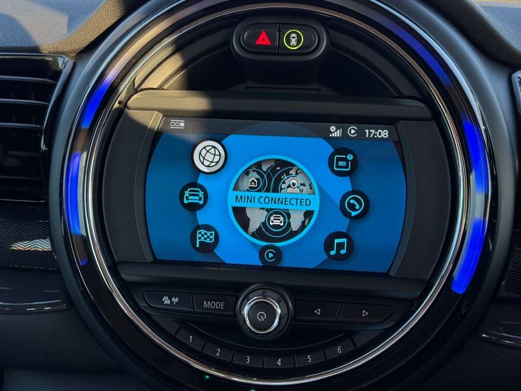2019 MINI CLUBMAN 2019 MINI CLUBMAN