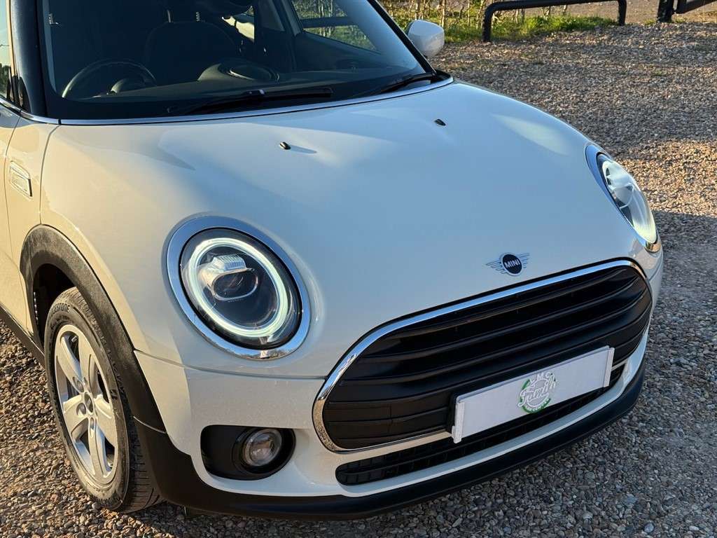 A 2019 MINI CLUBMAN 1.5 Cooper Classic Estate 6dr Petrol Manual Euro 6 A 2019 MINI CLUBMAN 1.5 Cooper Classic Estate 6dr Petrol Manual Euro 6