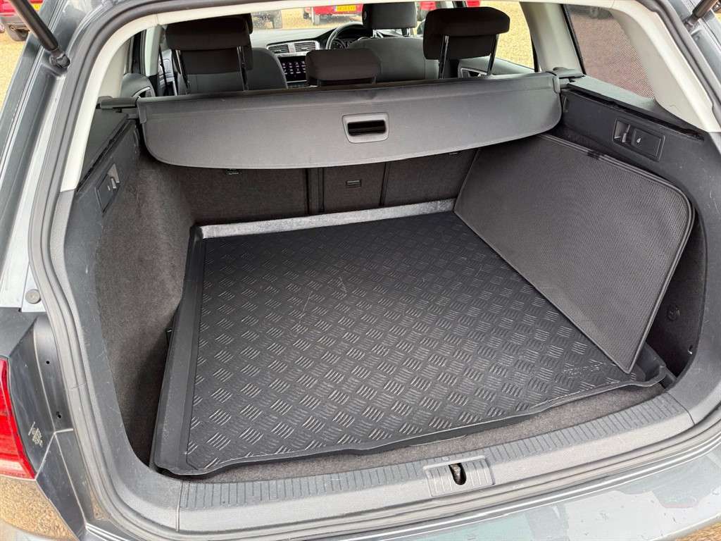 2018 VOLKSWAGEN GOLF 2018 VOLKSWAGEN GOLF