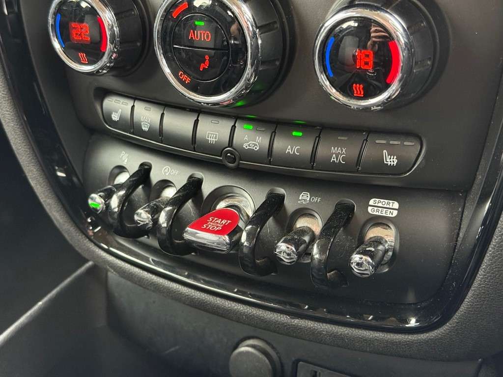 2018 MINI CLUBMAN 2018 MINI CLUBMAN
