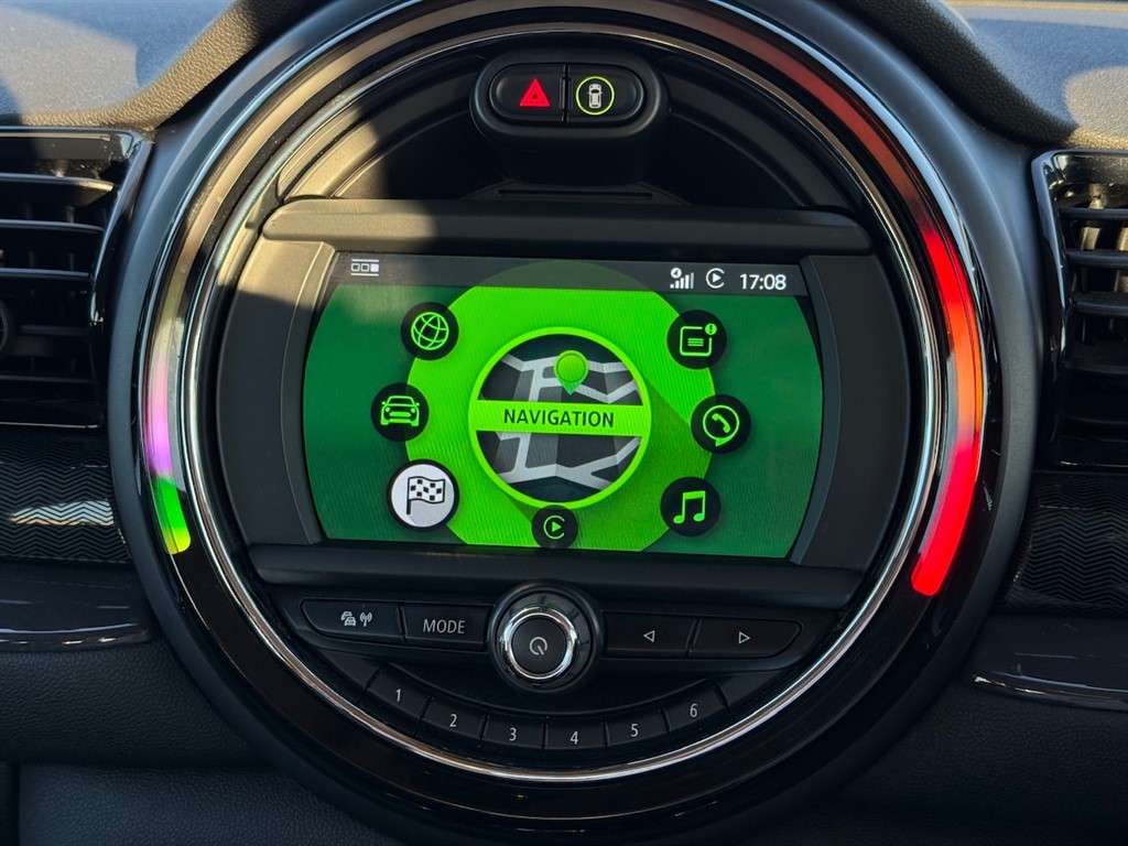 2019 MINI CLUBMAN 2019 MINI CLUBMAN