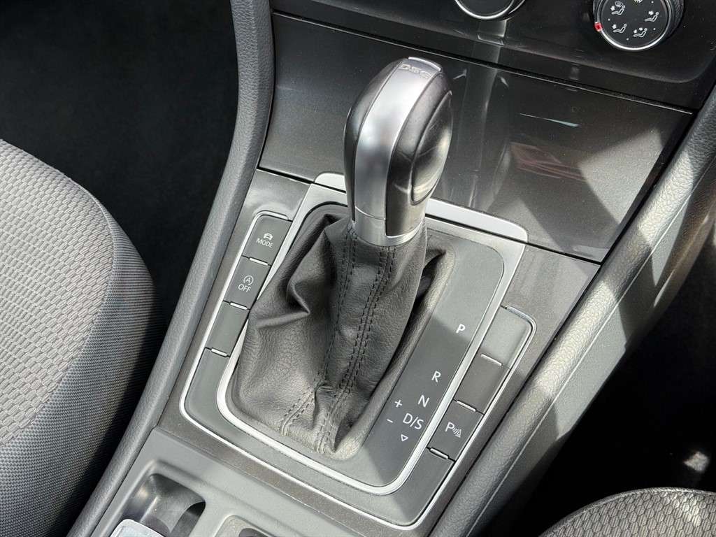 2018 VOLKSWAGEN GOLF 2018 VOLKSWAGEN GOLF
