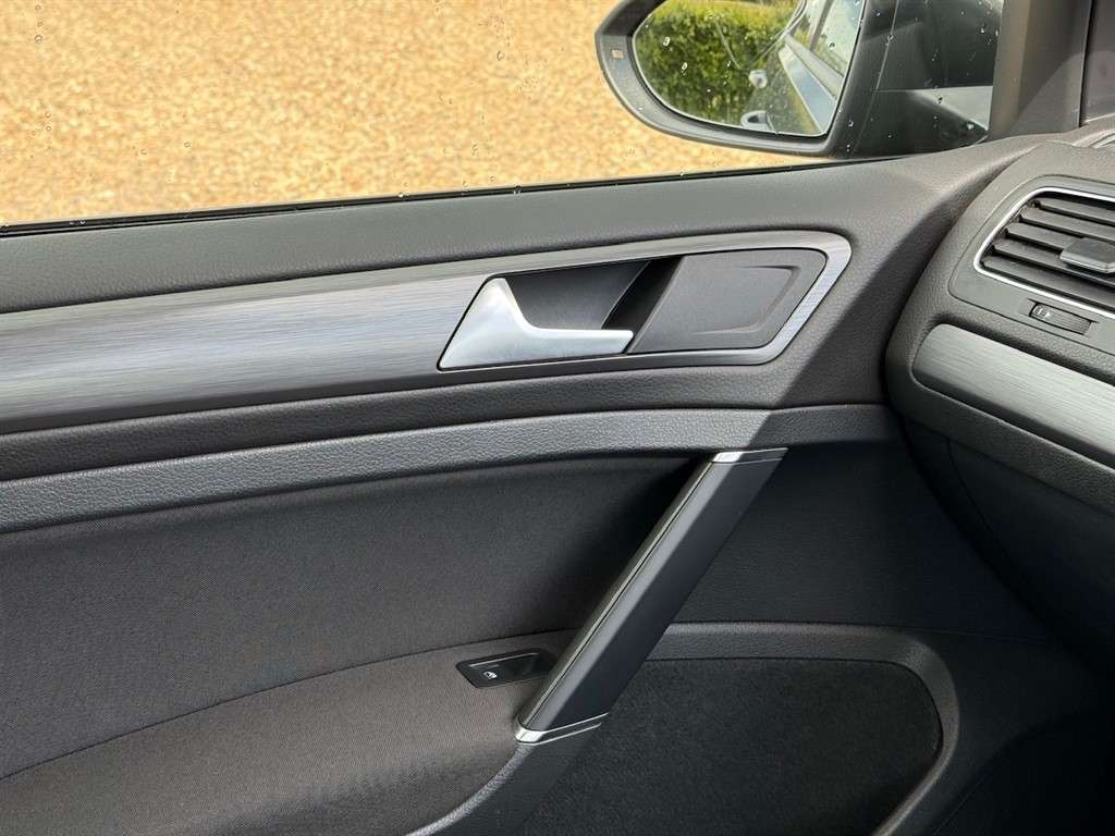 2018 VOLKSWAGEN GOLF 2018 VOLKSWAGEN GOLF