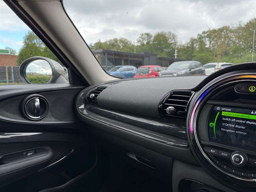 2018 MINI CLUBMAN 2018 MINI CLUBMAN