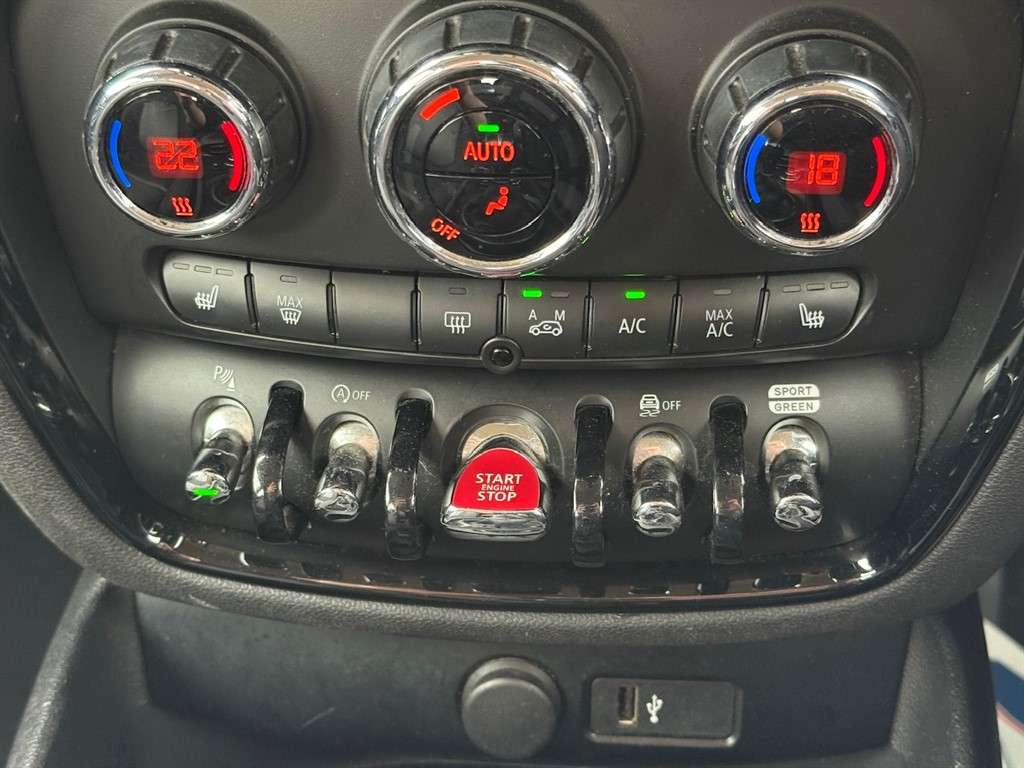 2018 MINI CLUBMAN 2018 MINI CLUBMAN