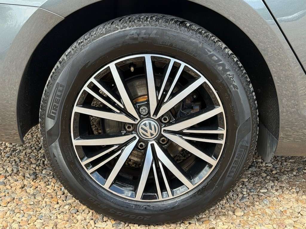 2018 VOLKSWAGEN GOLF 2018 VOLKSWAGEN GOLF
