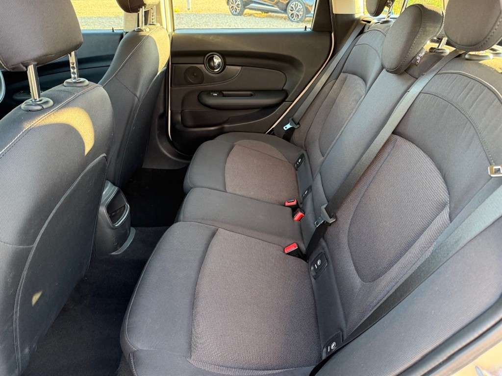 2019 MINI CLUBMAN 2019 MINI CLUBMAN