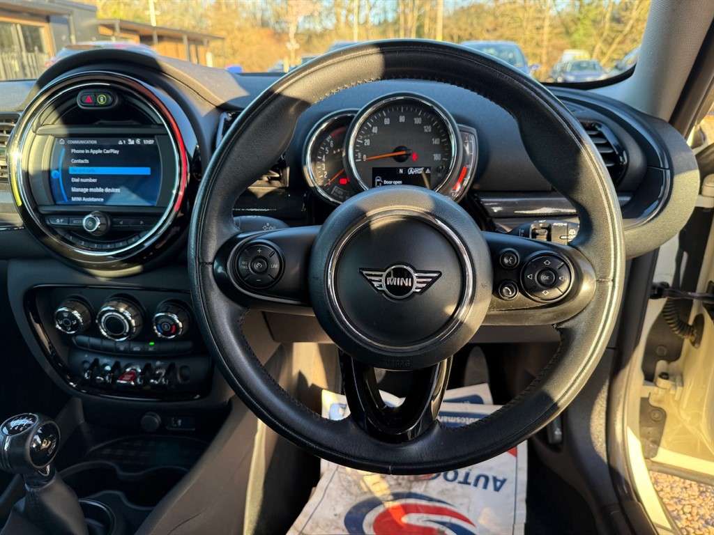 2019 MINI CLUBMAN 2019 MINI CLUBMAN