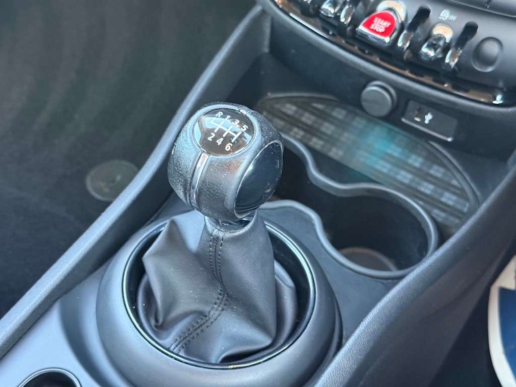 2019 MINI CLUBMAN 2019 MINI CLUBMAN