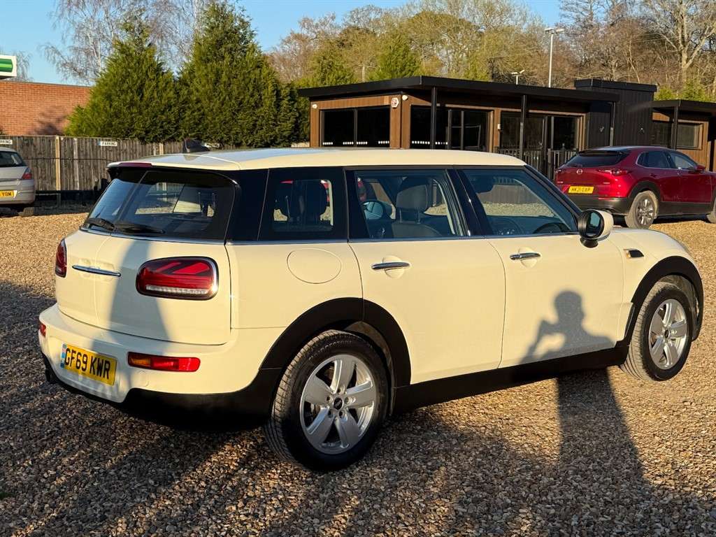 2019 MINI CLUBMAN 2019 MINI CLUBMAN