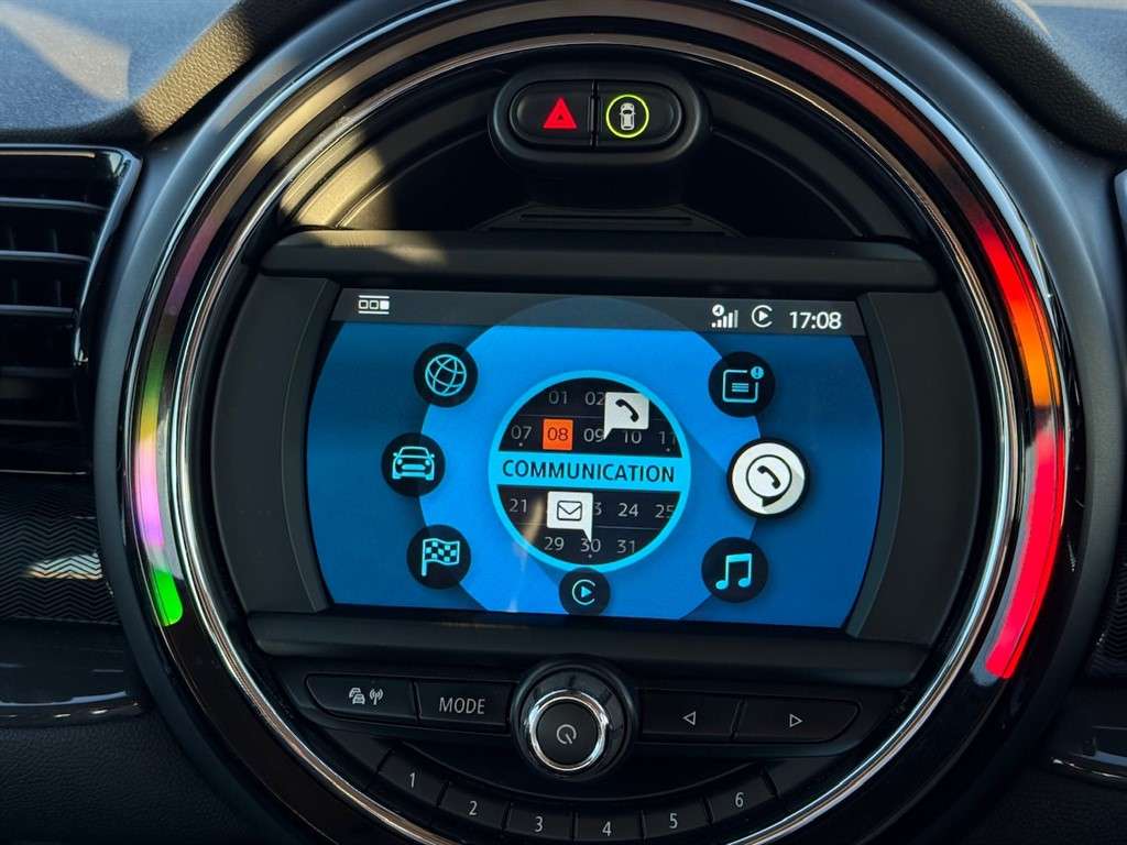 2019 MINI CLUBMAN 2019 MINI CLUBMAN
