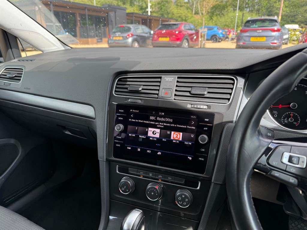 2018 VOLKSWAGEN GOLF 2018 VOLKSWAGEN GOLF