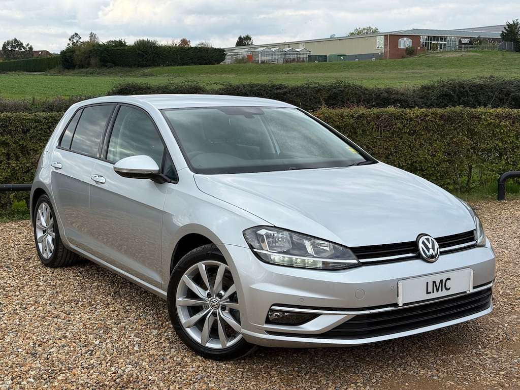 A 2019 VOLKSWAGEN GOLF 2.0 TDI GT Hatchback 5dr Diesel DSG Euro 6 (s/s) ( A 2019 VOLKSWAGEN GOLF 2.0 TDI GT Hatchback 5dr Diesel DSG Euro 6 (s/s) (