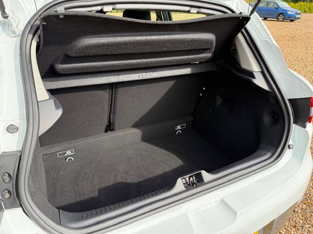 2015 RENAULT CLIO 2015 RENAULT CLIO