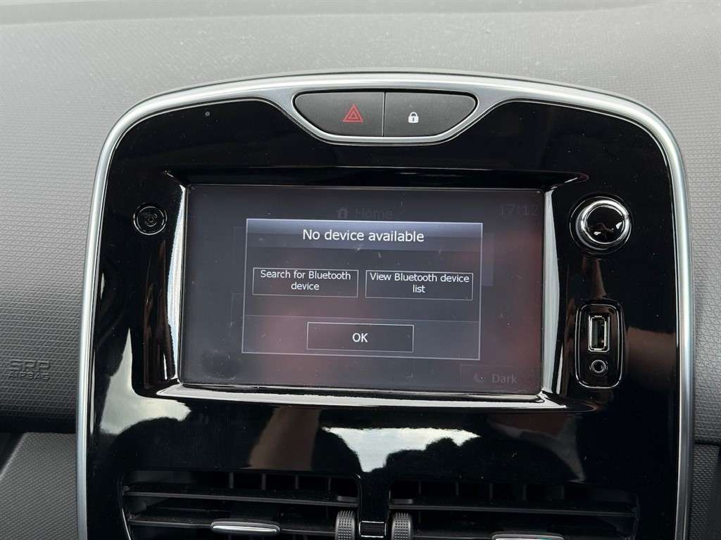 2015 RENAULT CLIO 2015 RENAULT CLIO