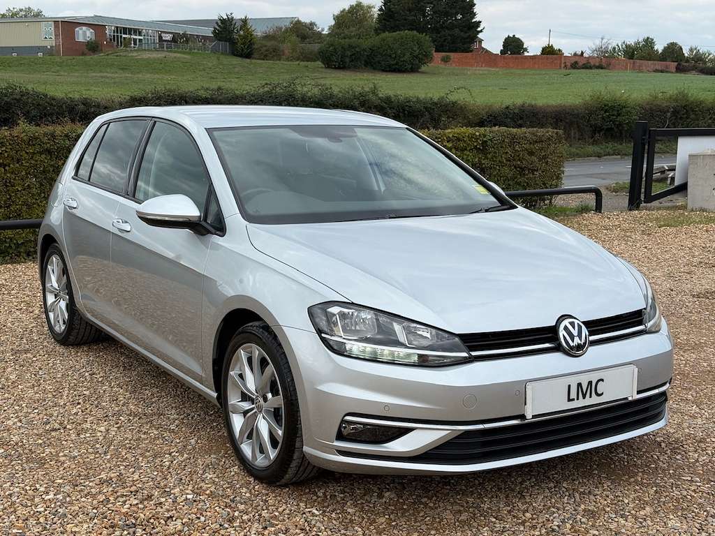 A 2019 VOLKSWAGEN GOLF 2.0 TDI GT Hatchback 5dr Diesel DSG Euro 6 (s/s) ( A 2019 VOLKSWAGEN GOLF 2.0 TDI GT Hatchback 5dr Diesel DSG Euro 6 (s/s) (