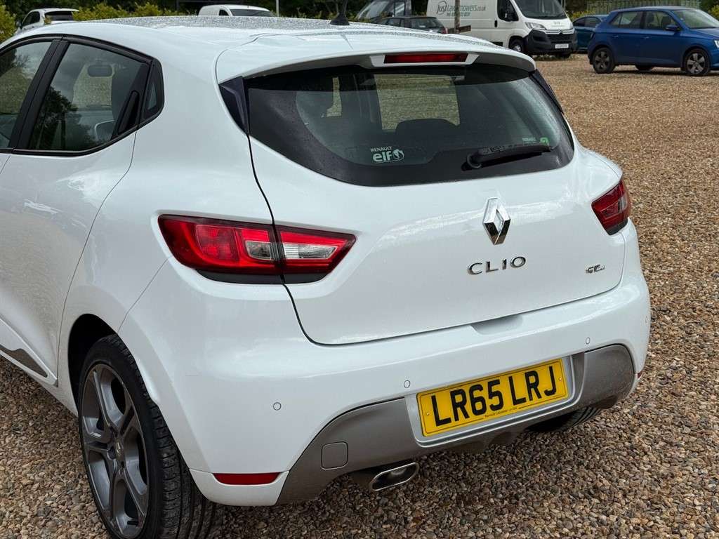 2015 RENAULT CLIO 2015 RENAULT CLIO