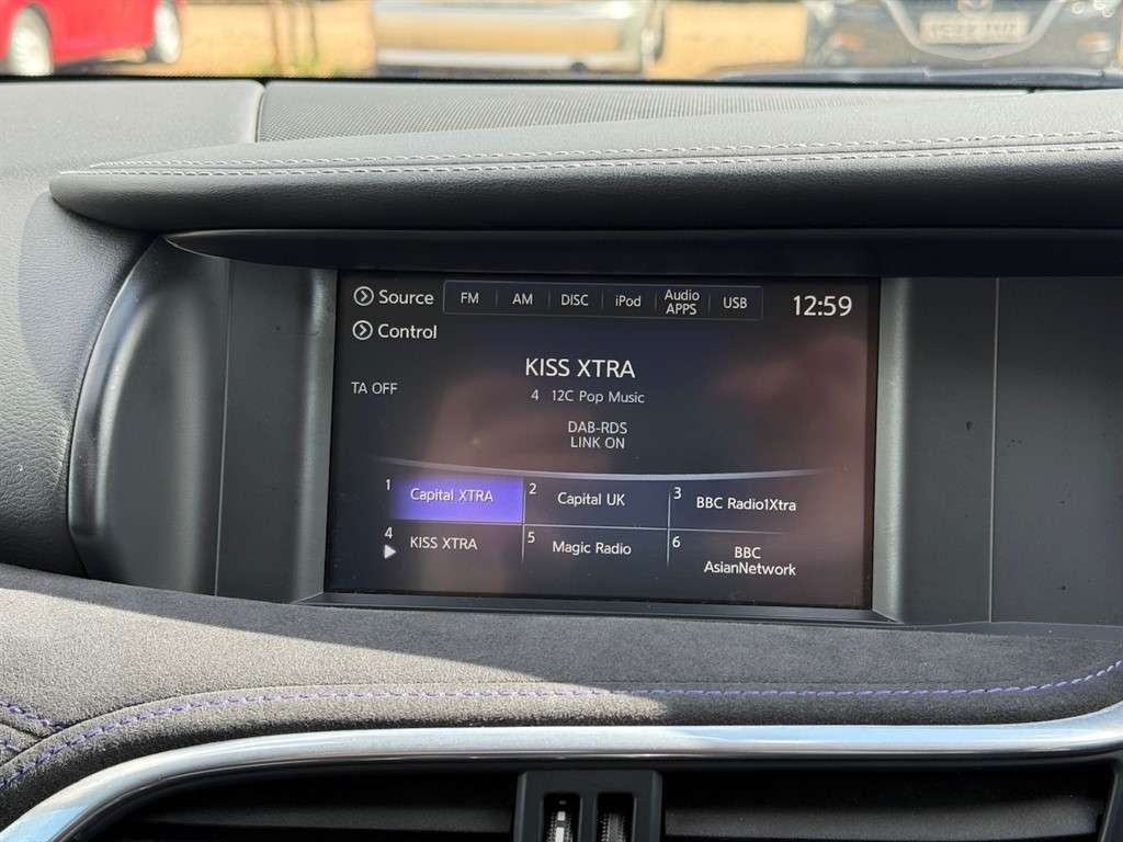 2018 INFINITI Q30 2018 INFINITI Q30